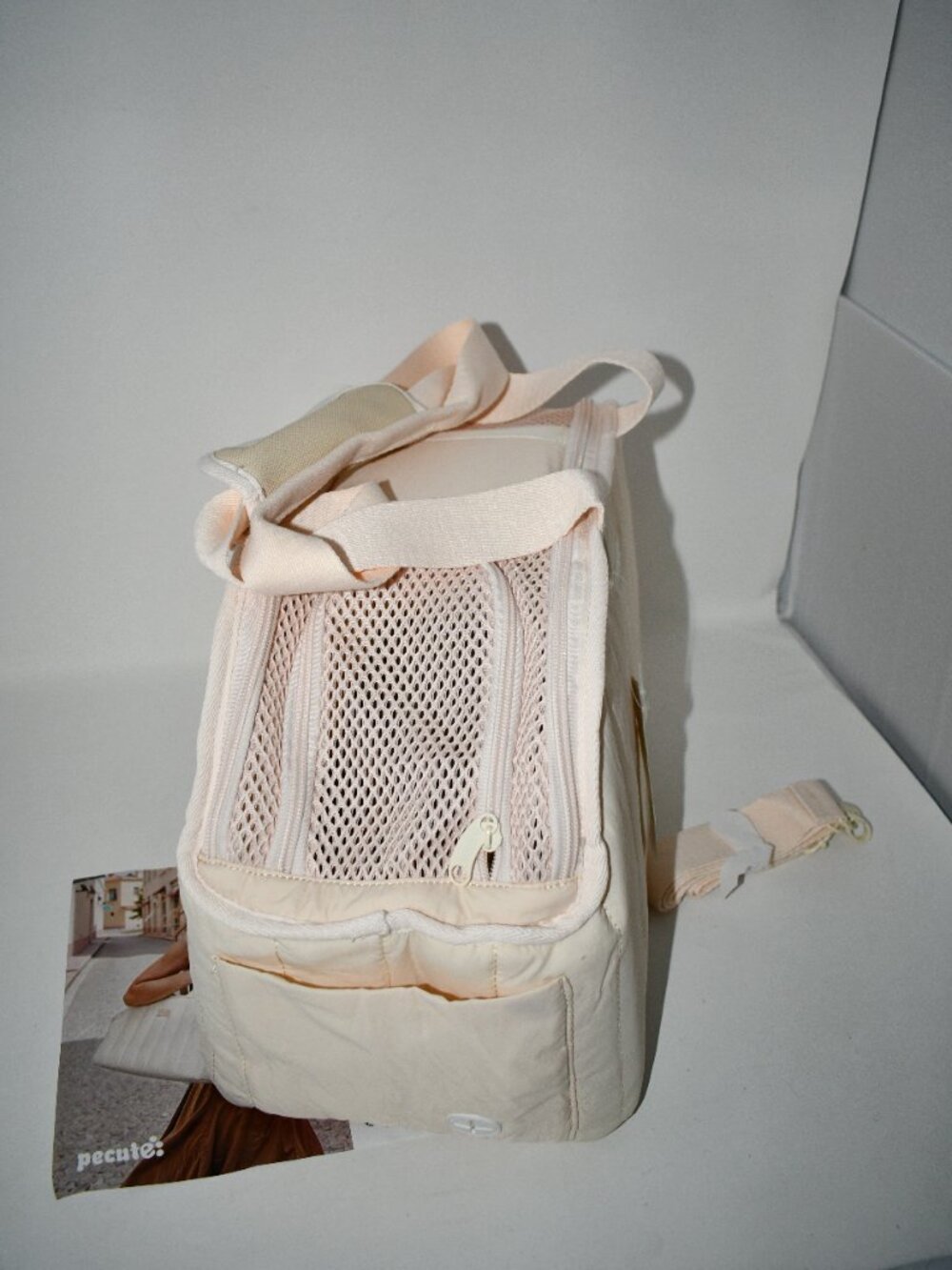 Pecute Dog Purse Carrier, Lightweight Soft-Sided Pet Carrier in Cream NWT - Picture 8 of 11